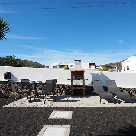 Private With Mountain And Sea Views, La Asomada, Lanzarote * Tias