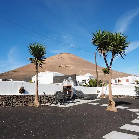 Apartment Private With Mountain And Sea Views, La Asomada, Lanzarote